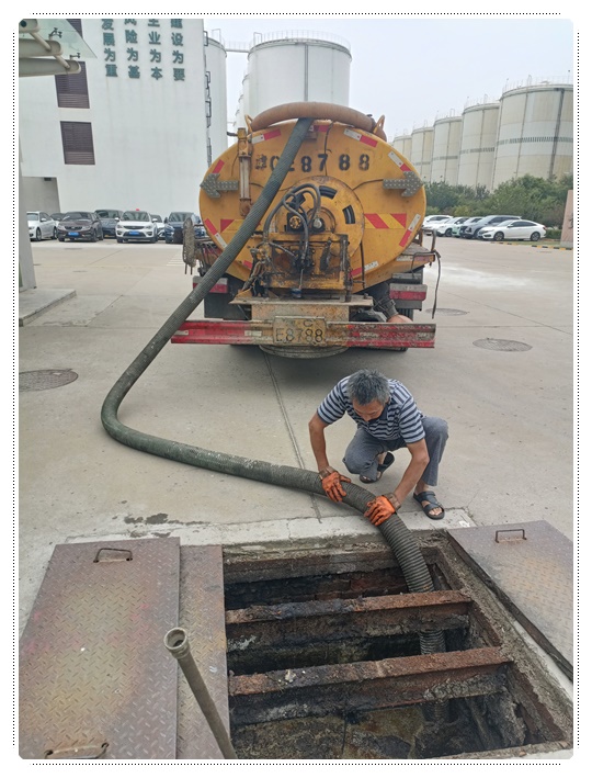 平坝隔油池清掏